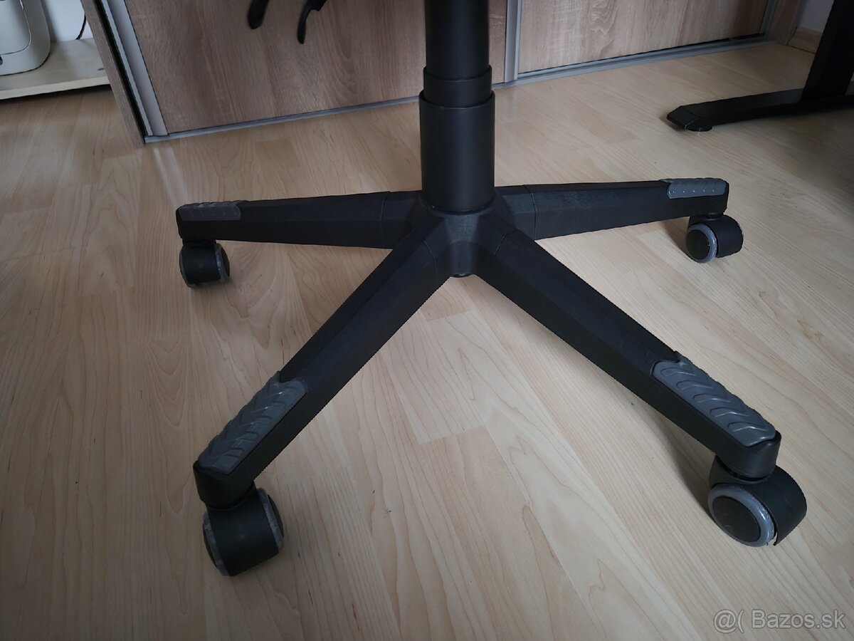 Herné kreslo v záruke (kupované 25.9.2025) - 6