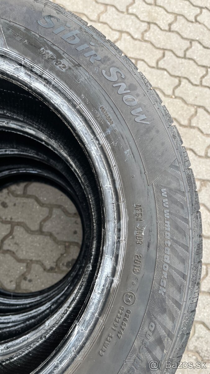Zimné pneu 205/60 r16 - 6
