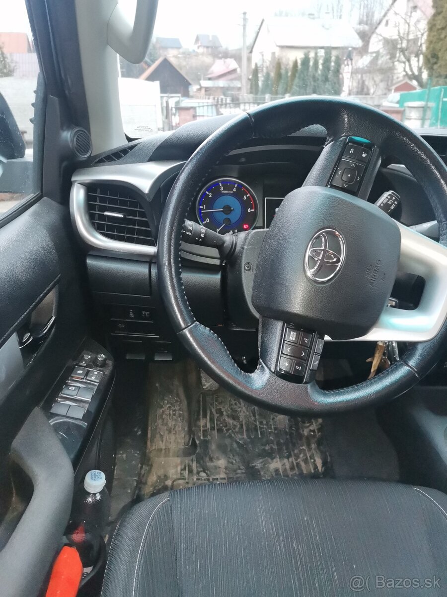 Toyota hilux 2.4 - 6
