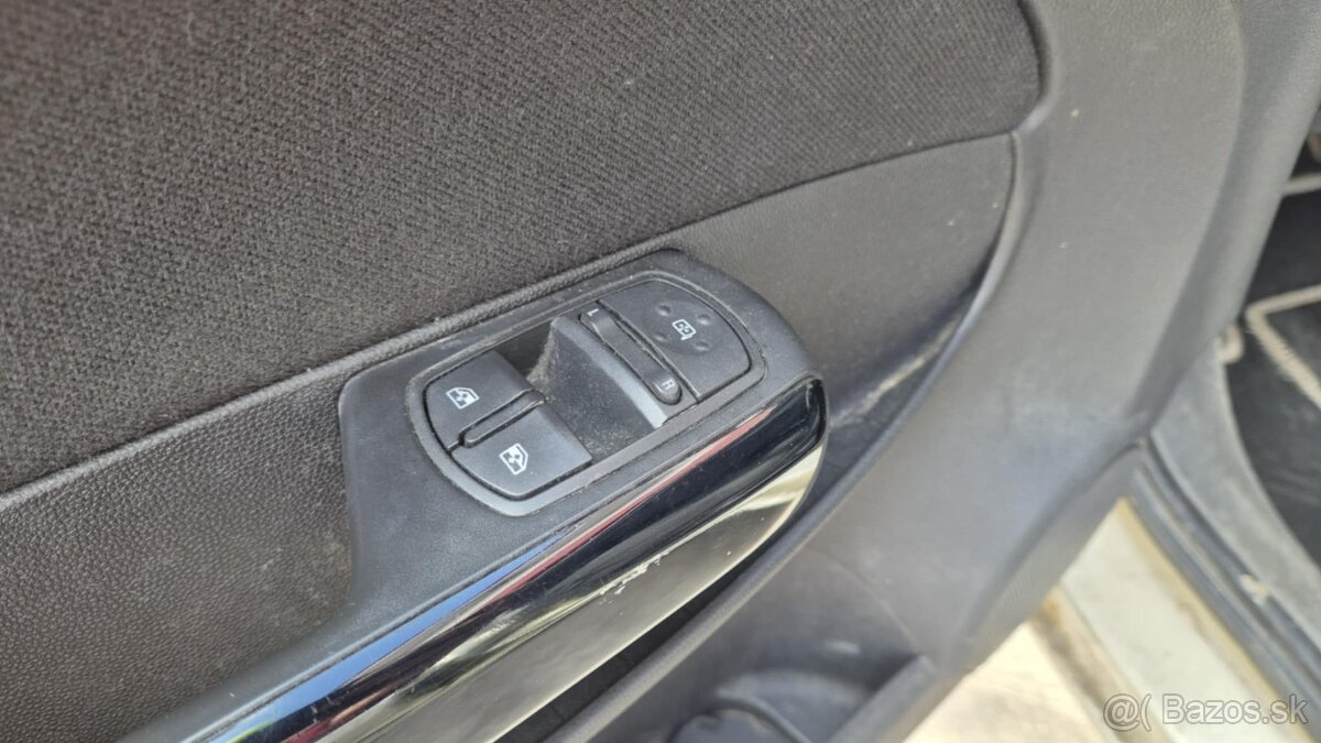 Opel Corsa D 1,2i 59kw kód motora: Z12XEP - 6