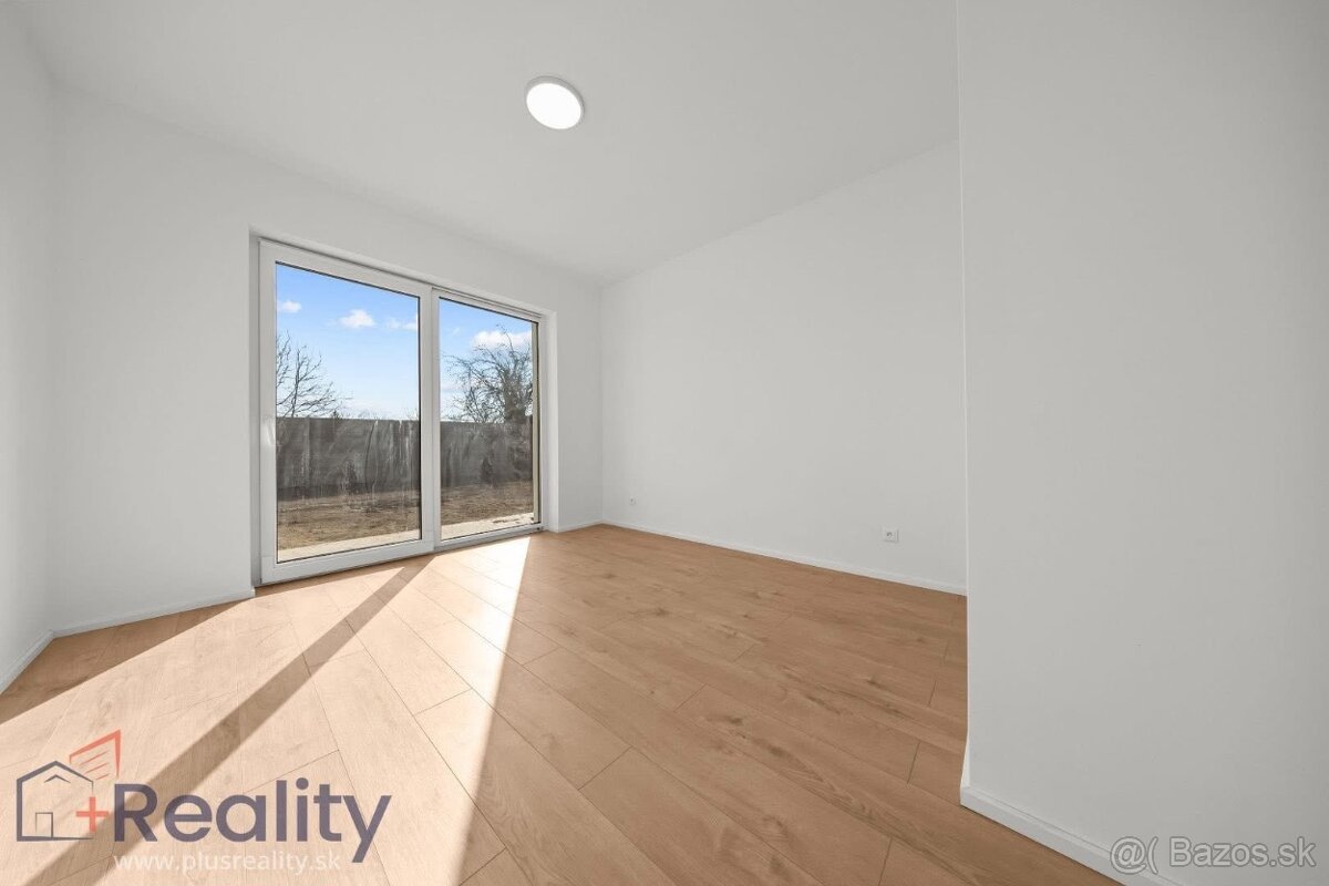 Veľký samostatne stojací štvorizbový rodinný dom na predaj - 6