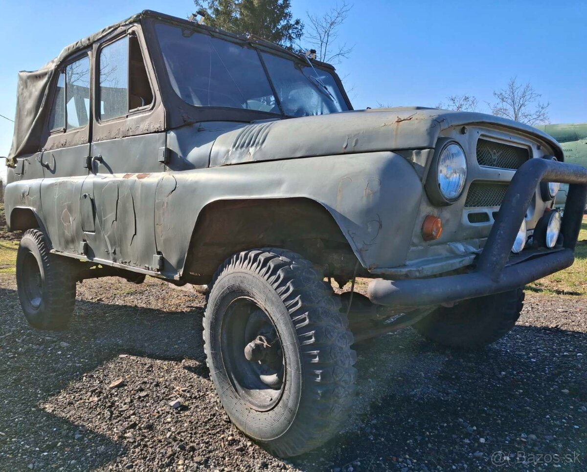 Predám vojenské terénne vozidlá UAZ-469 a LUAZ-969 - 6