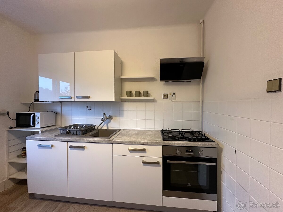 Ubytovanie / Ubytovňa v Banskej Bystrici - Rodinný dom - 6