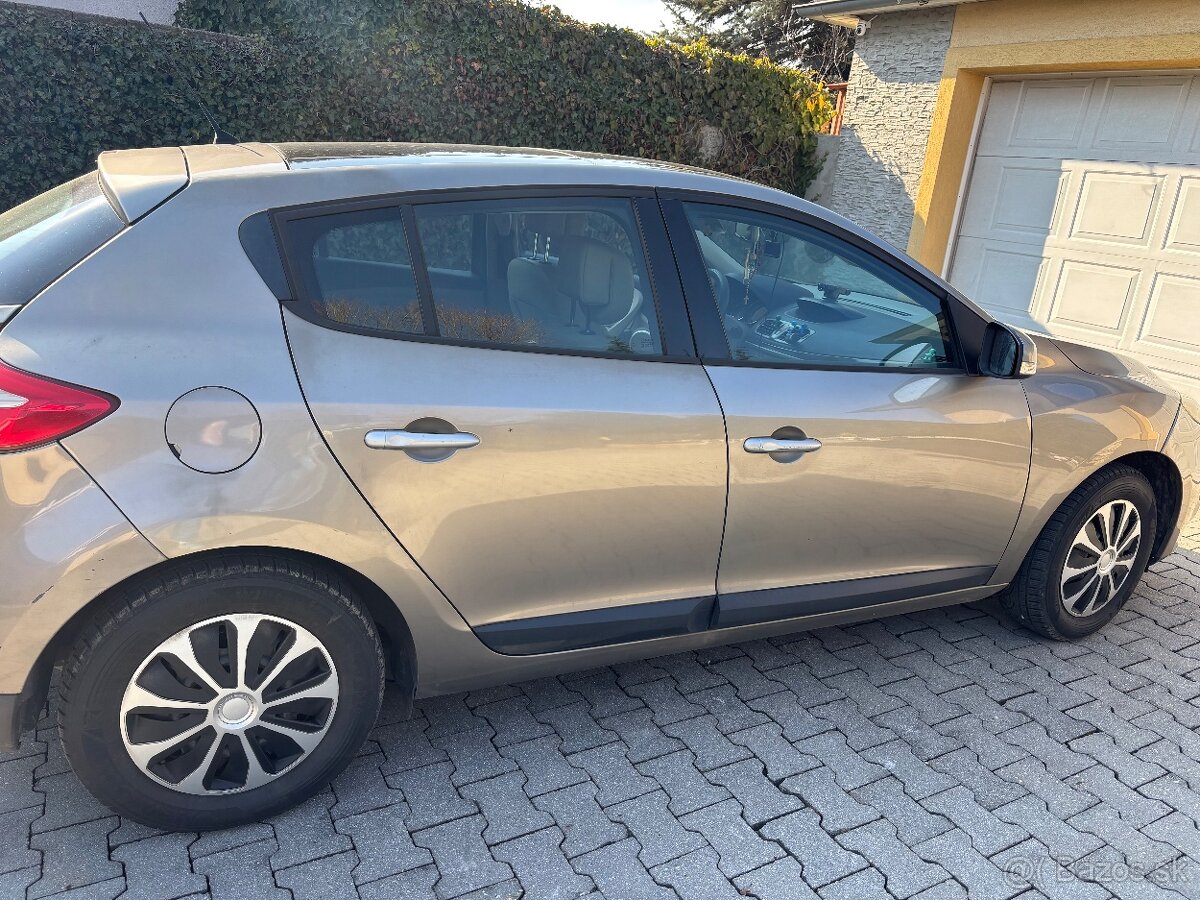 Renault Megane 3 1,5 dci - 6
