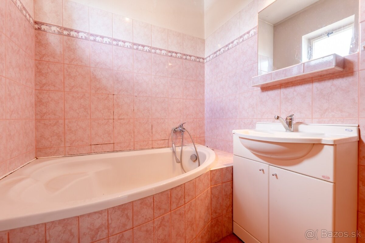 Na predaj rod. dom v NMn/V, časť Horné Samoty - REZERVOVANÉ - 6