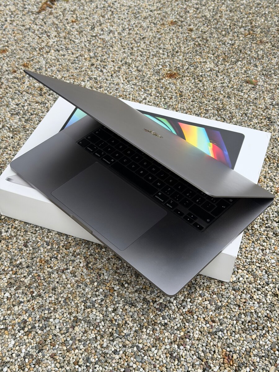 CTO MacBook Pro 16 2019 CZ - 6