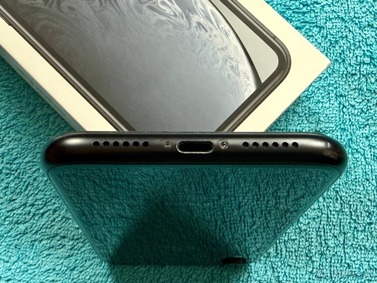 iPhone XR 64GB Black, NOVÁ BATERKA - 6