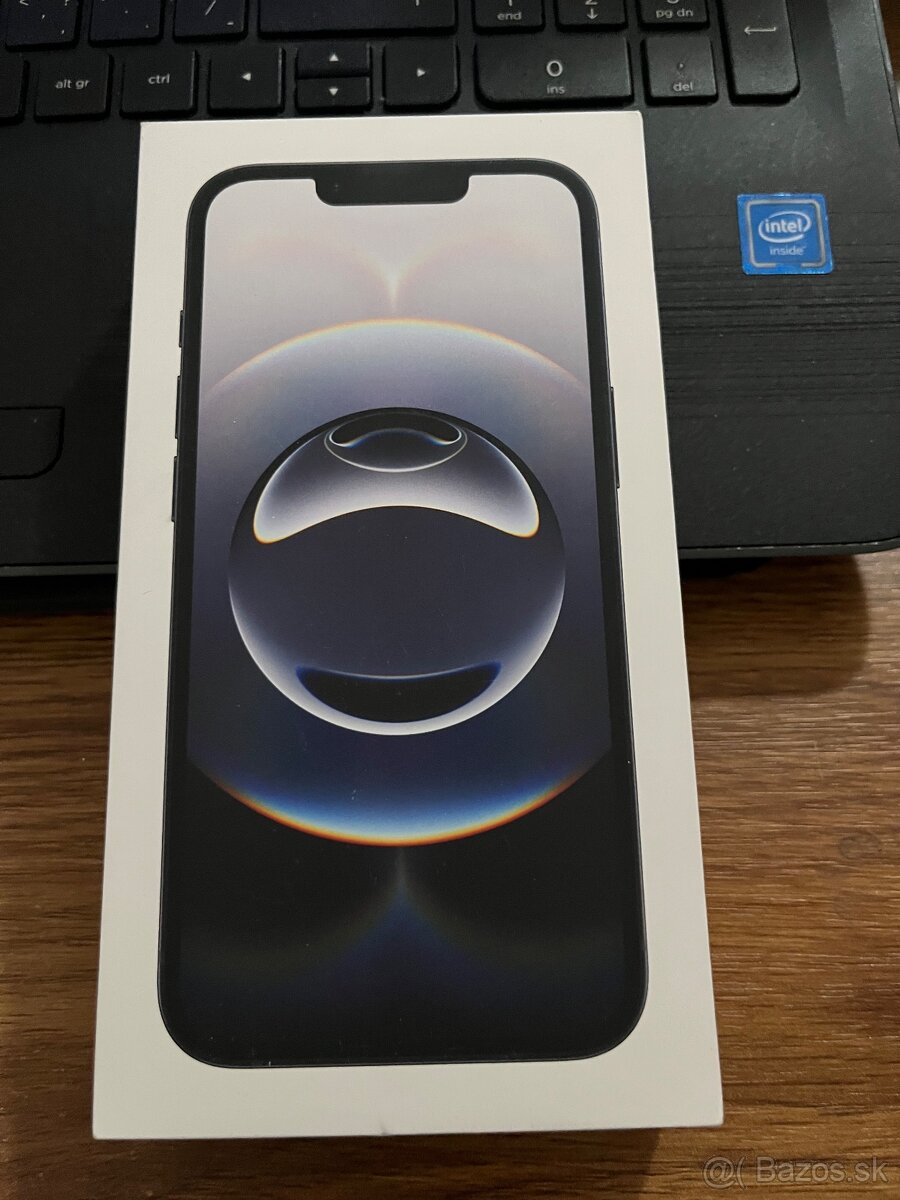 Apple iPhone 16eBlack - 6