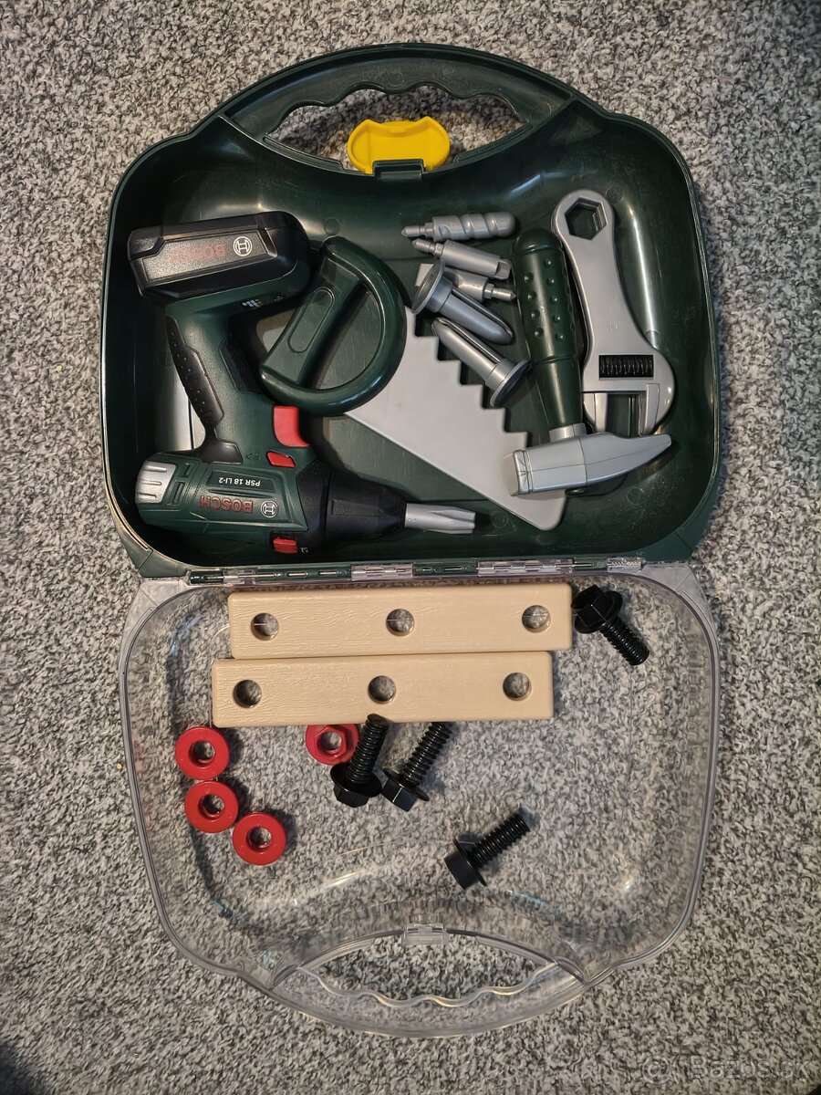 Bosch dielna + náradie - 6