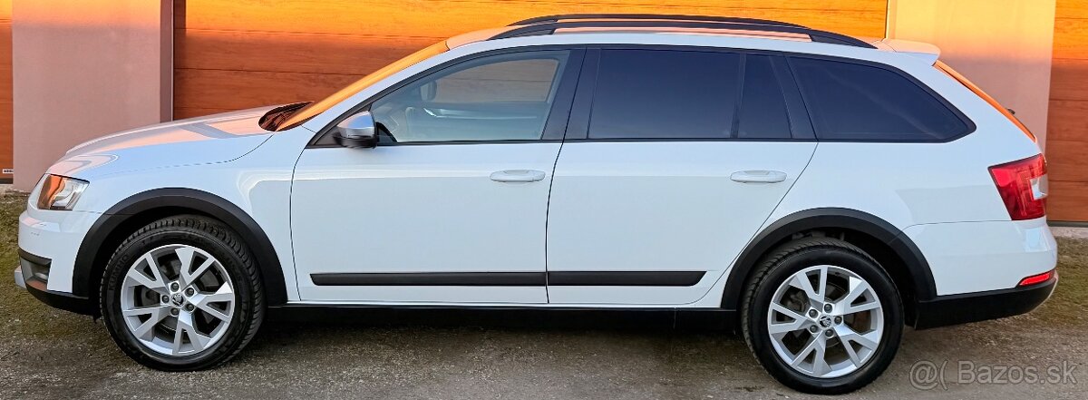 Škoda Octavia Combi SCOUT2.0 TDI DSG 4x4 - 6