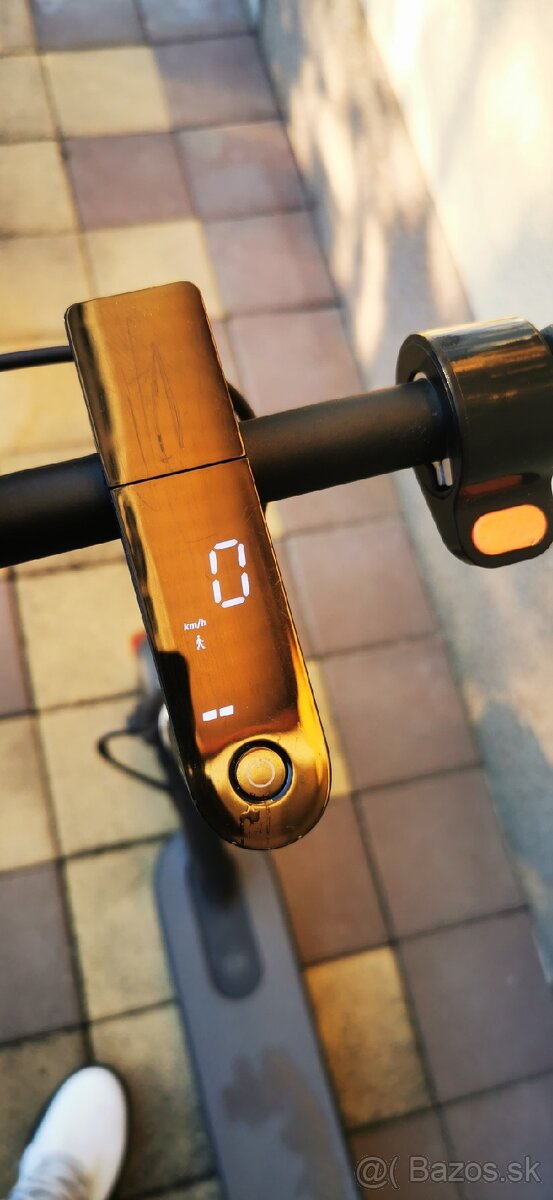 Xiaomi Mi Essential - 6