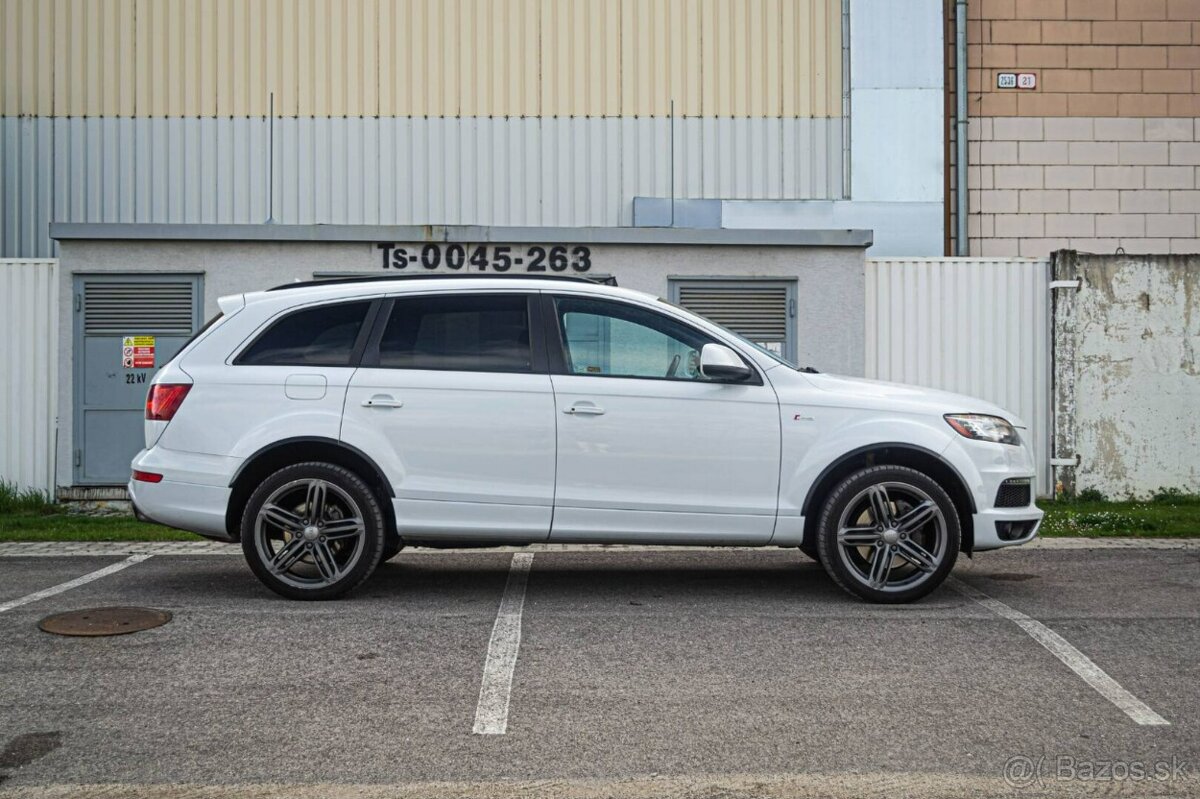Audi Q7 3.0 Turbo Benzín Quattro 7Miest - 6