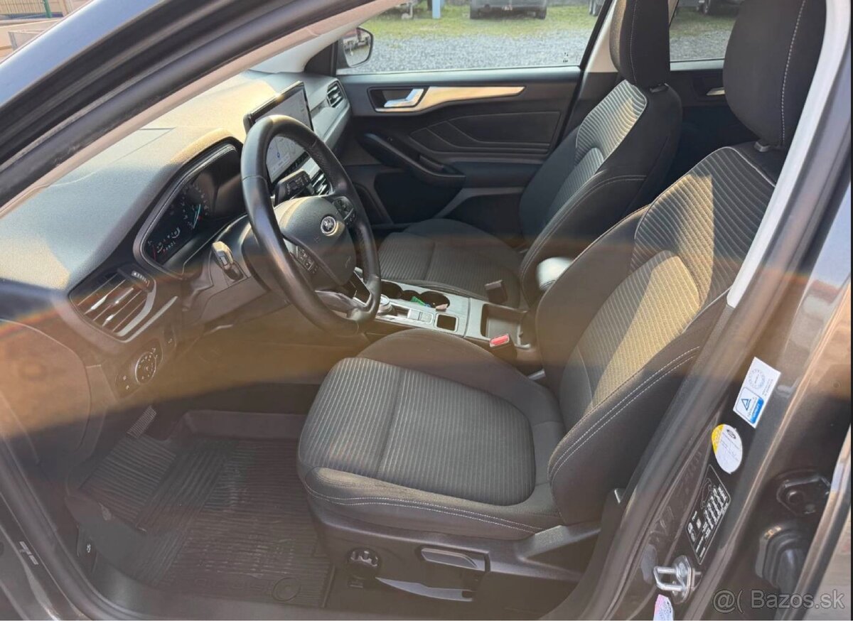 Ford Focus Kombi 1.5 EcoBlue Edition A/T - 6