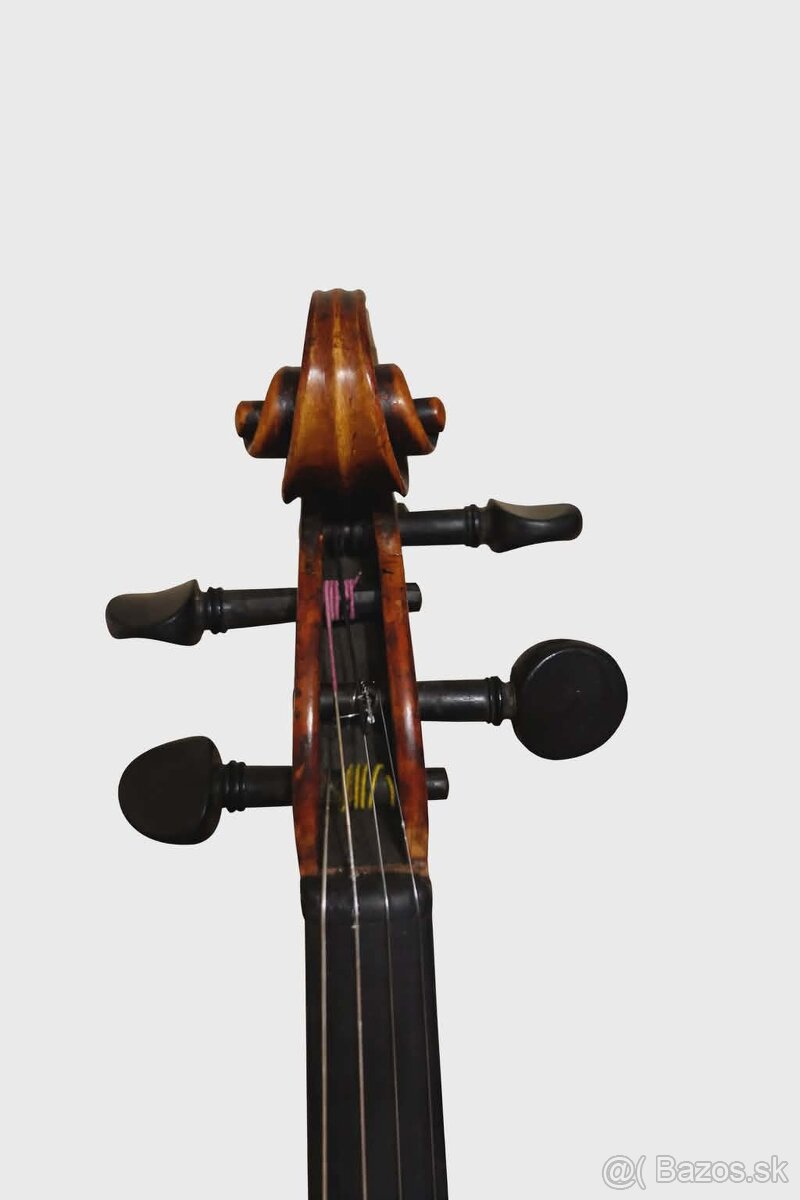 Husle 4/4 - 6
