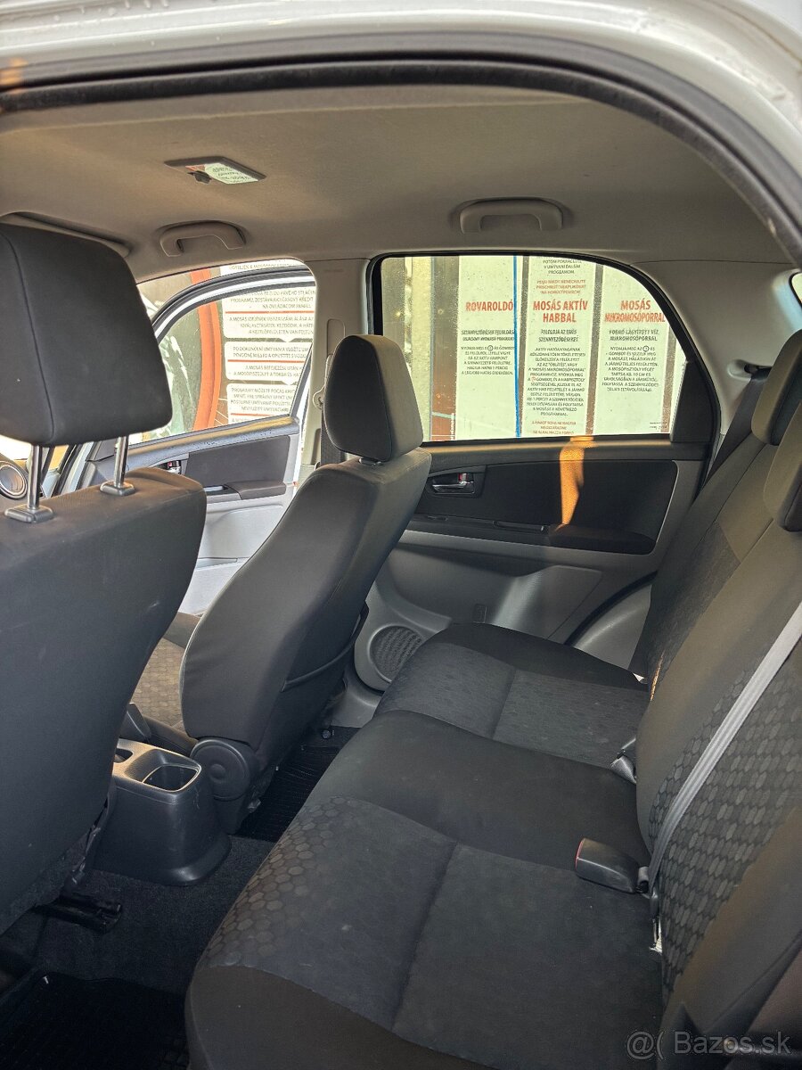 Suzuki sx4 2012 - 6