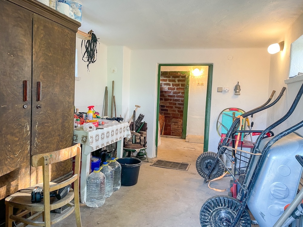 Viničný dom s vinohradom na predaj, Melek - 6