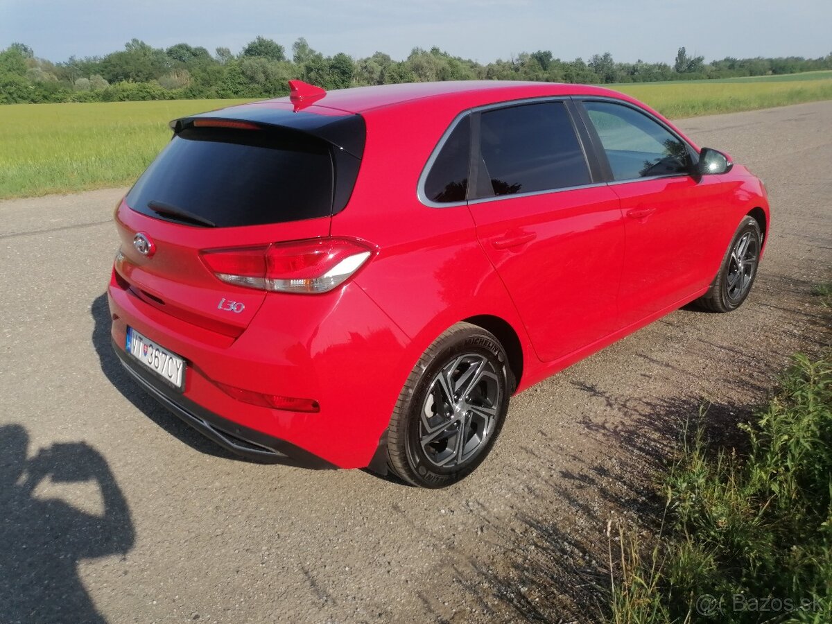 Hyundai I30 Family 53000 3/2021 1.5 benzin - 6