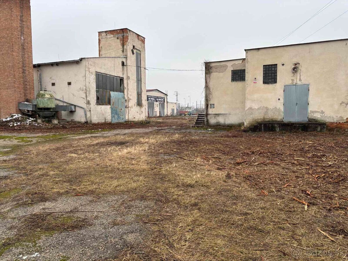 Exkluzívna ponuka priemyselného areálu v Trebišove - 6