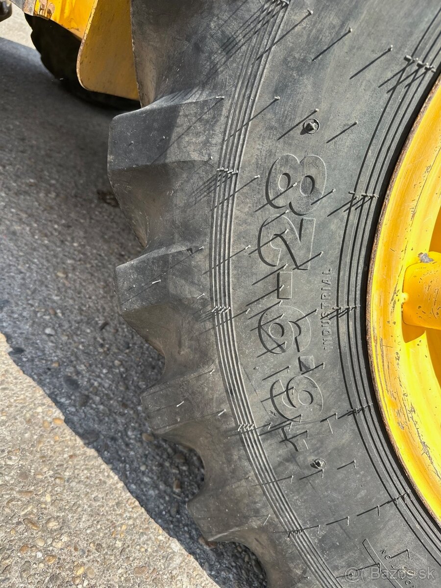 HIDROMEK traktorbager 4x4 2007 VIN 032 - 6