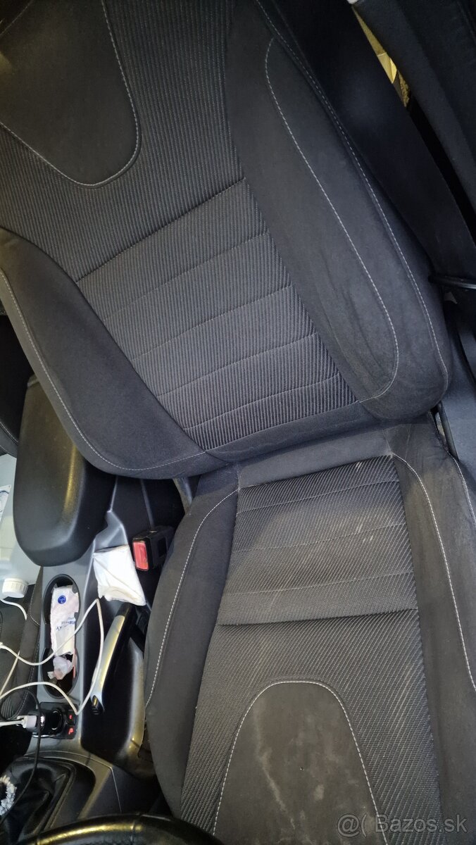 Ford Kuga 2.0 TDI 88KW - 6