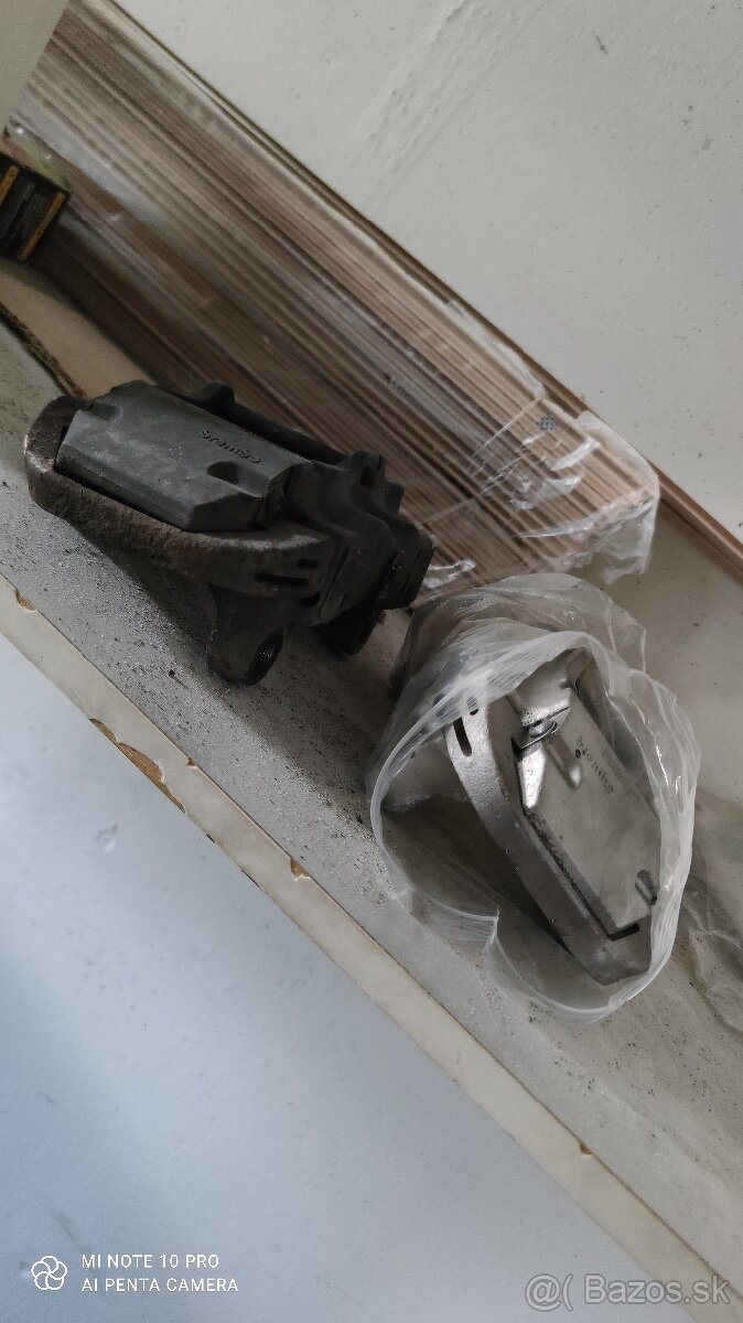 Brzdové strmene zadné Audi Q7 - 6