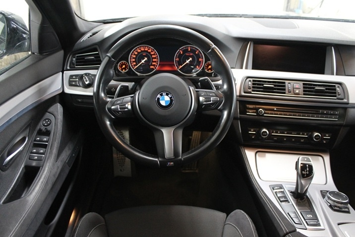 BMW Rad 5 Touring 530d xDrive - 6