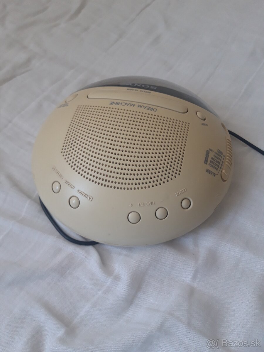 Radio budik SONY - 6