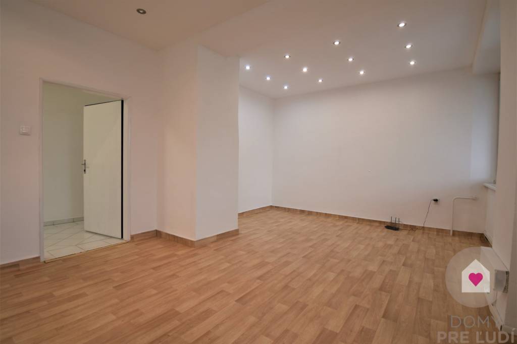 Kancelárie o rozlohe od 20 m2 do 138 m2, BA II. Nevädzova - 6