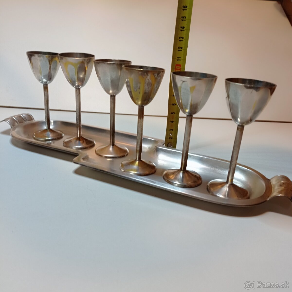 starožitná sada alpakových štamprlíkov, likérok na tácke - 6
