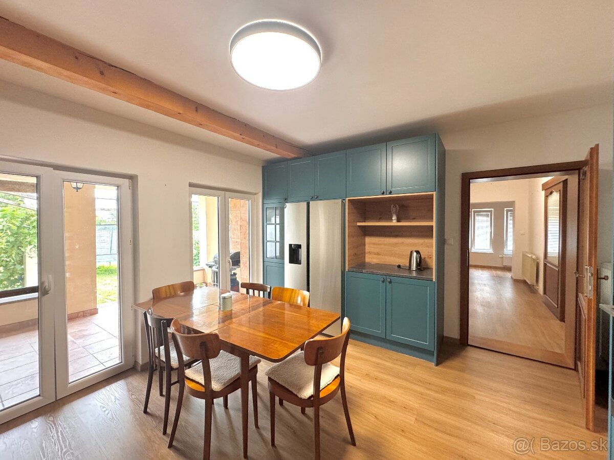 Predaj- 4 izbový rodinný dom s bazénom Nové Zámky - 6