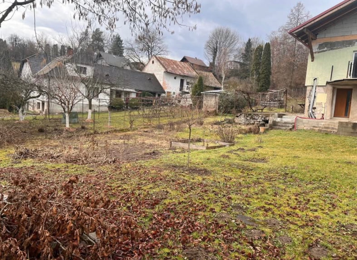 Dom v Obišovciach na predaj s pozemkom 1383 m² - 6