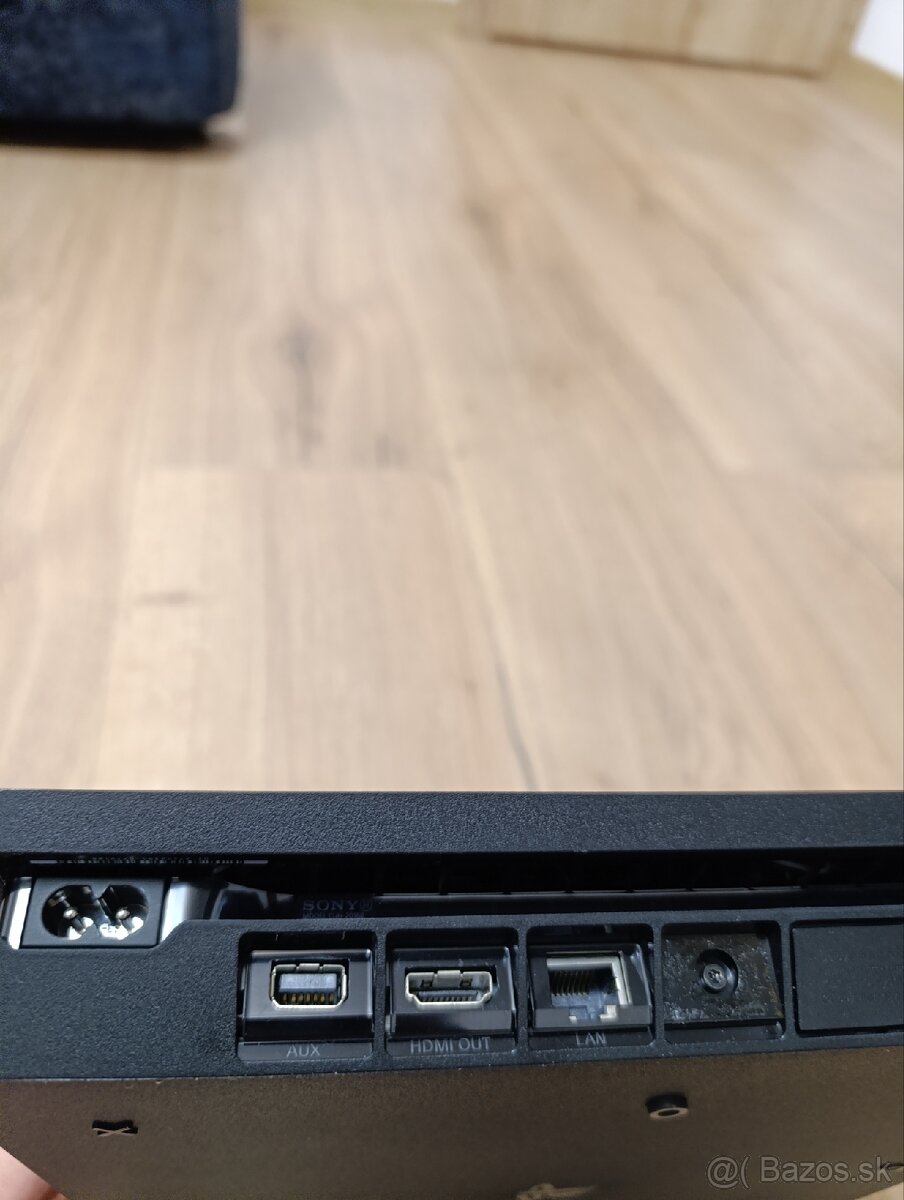 Konzola PS4+hry+2xovladač+príslušenstvo - 6