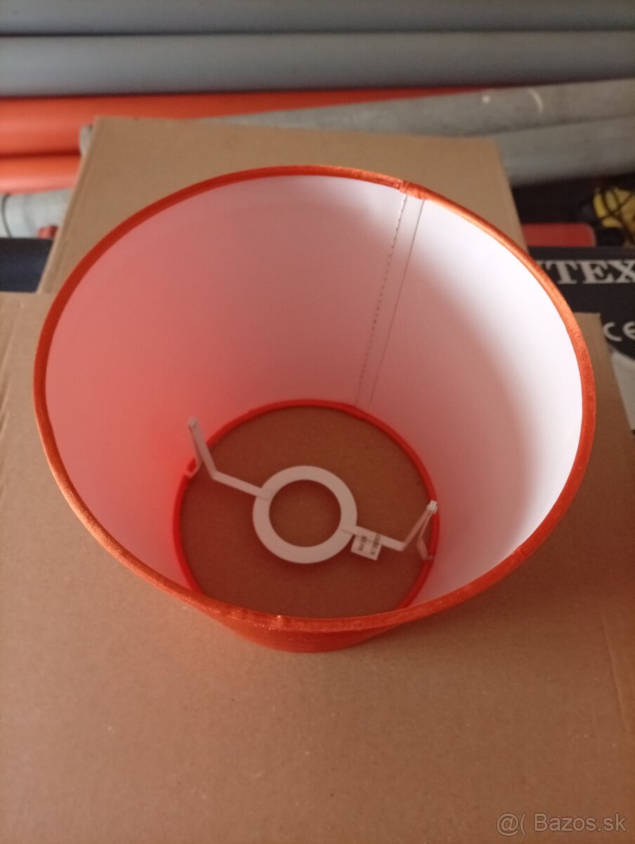 Tienidla na svetla - 6