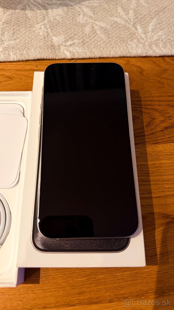 Iphone 15 pro max 256gb, biely titán - 6