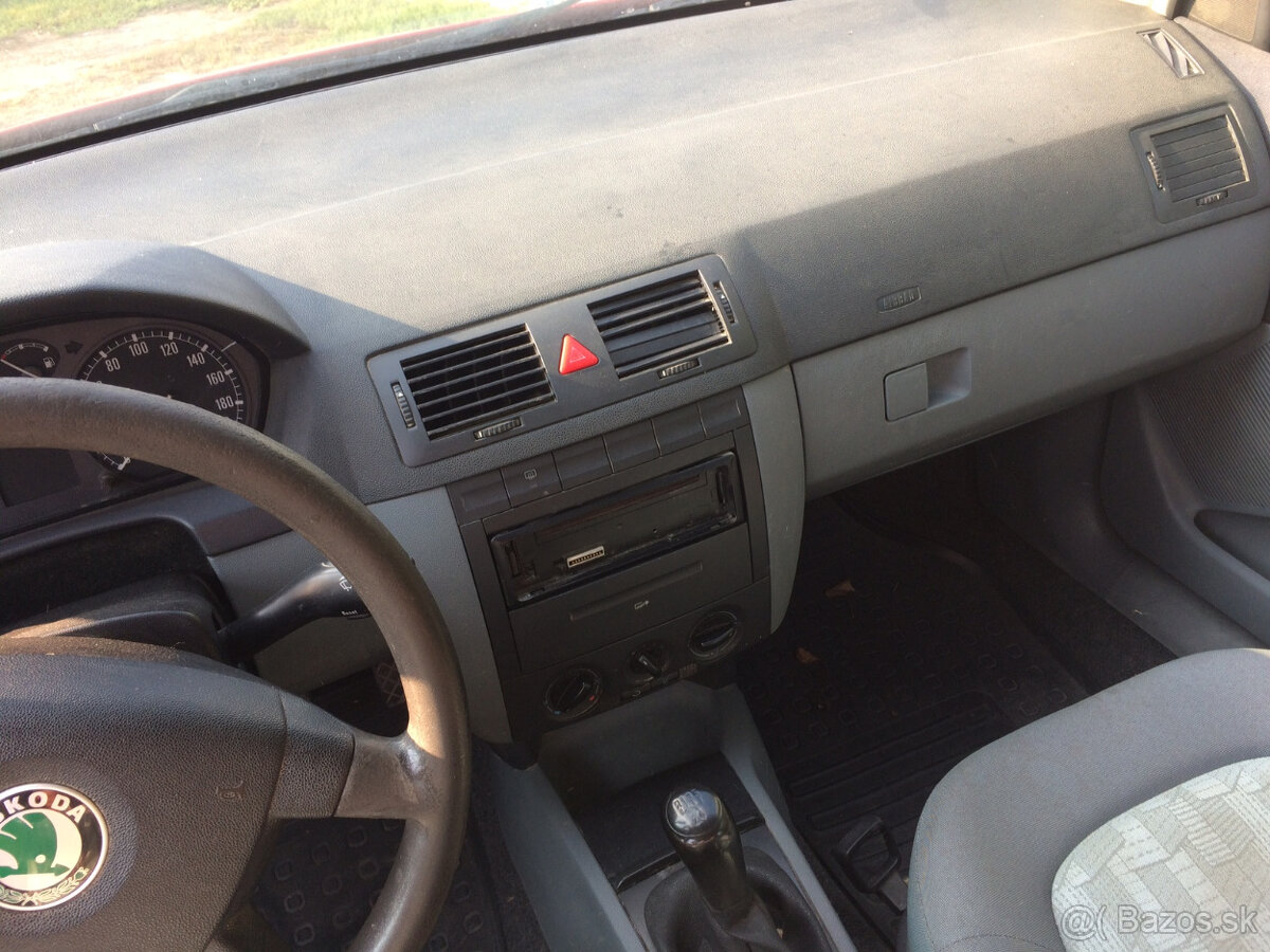 Predám Škoda Fábia Combi 1,4 16v - 6