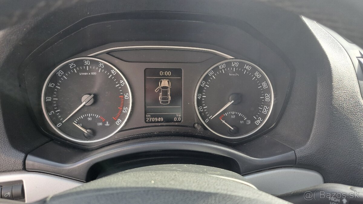 Predám havarované ale pojazdné auto - 6