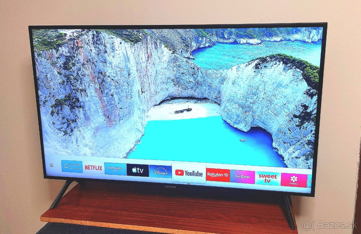 49" Samsung 4K UHD Smart TV +HDR - 6