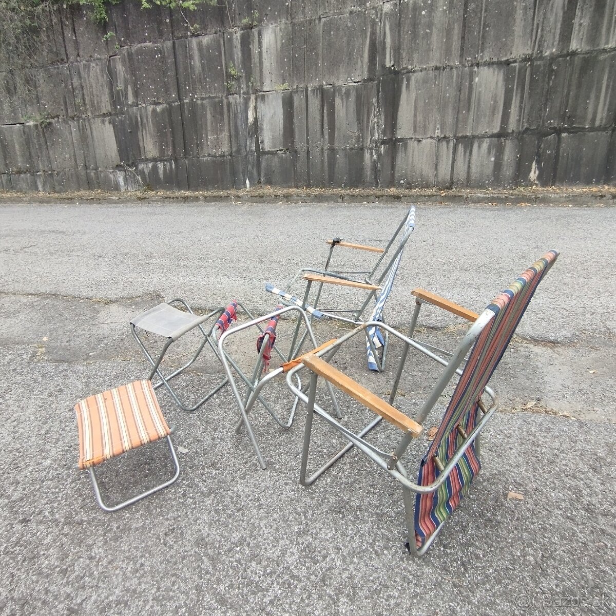 Retro stoličky na renováciu,všetky spolu za 7 eur - 6