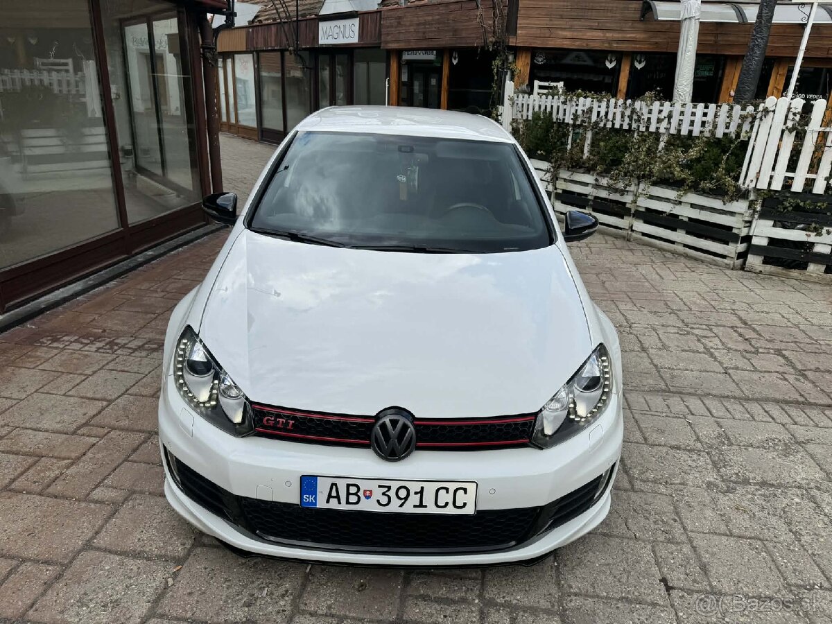 Volkswagen Golf GTI Edition 35 2.0.TSI - 6