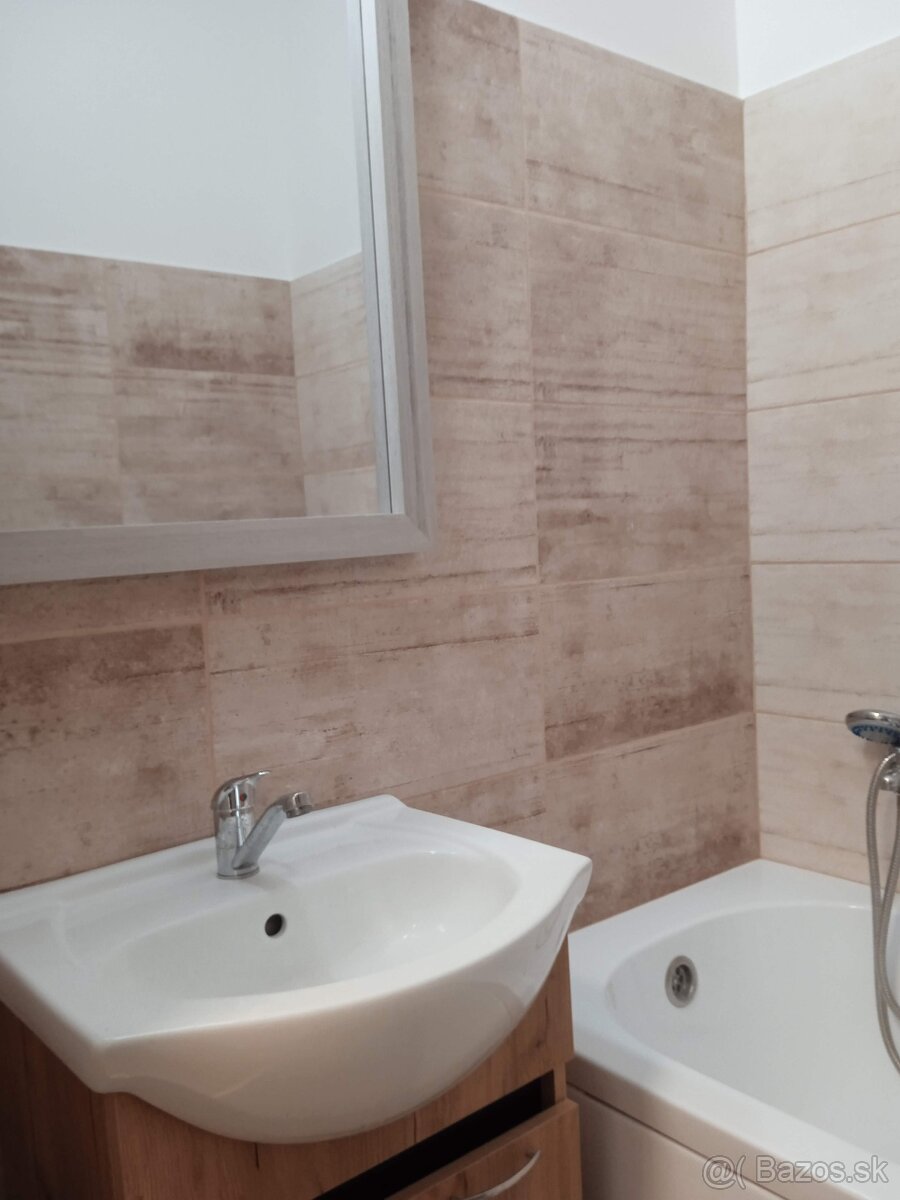 Na predaj 2 izbový byt NITRA - CENTRUM - 6