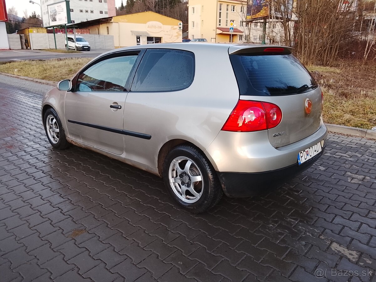 Volkswagen golf V - 6