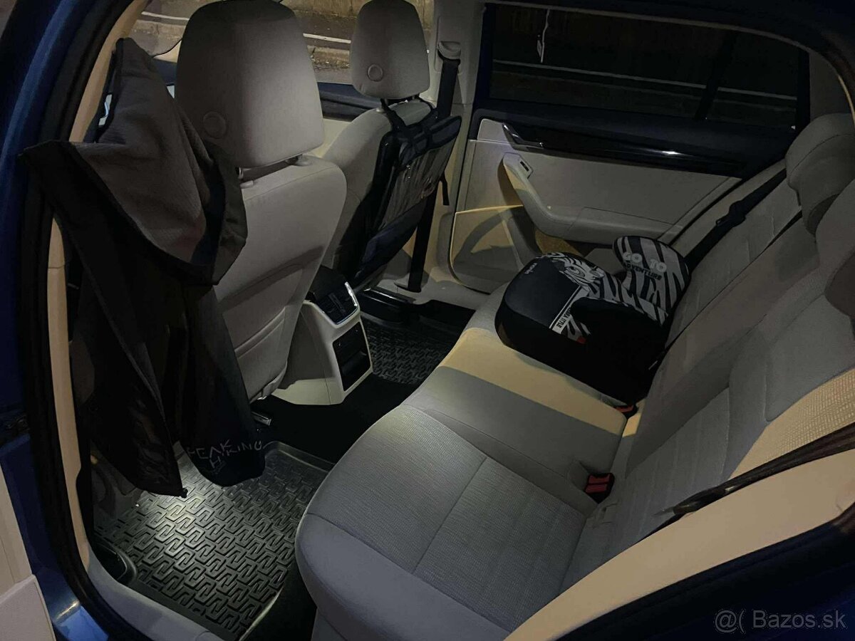 Škoda Octávia 2.0 TDI 110KW DSG - 6