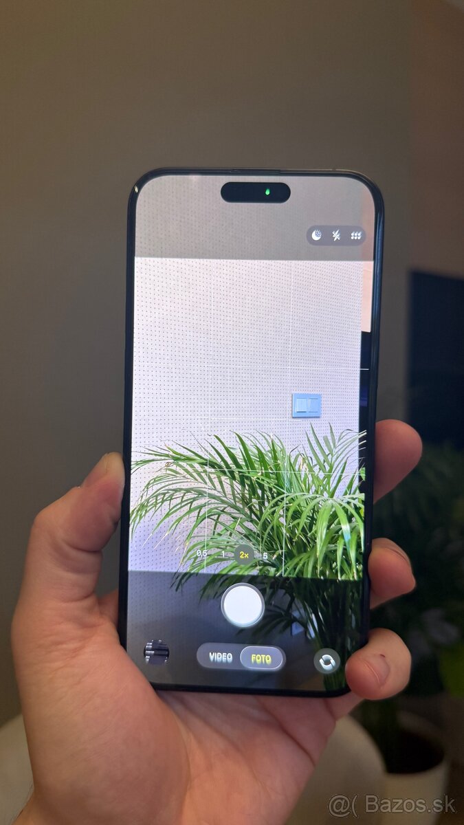 iPhone 15 Pro Max - 256 GB - čierna farba - 6