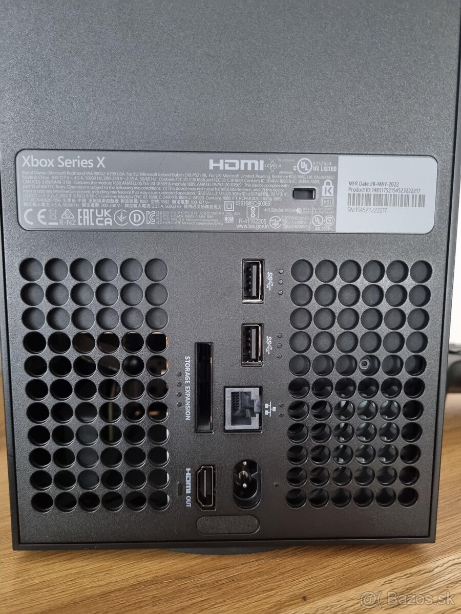 Predám Xbox Series X 1TB - 6