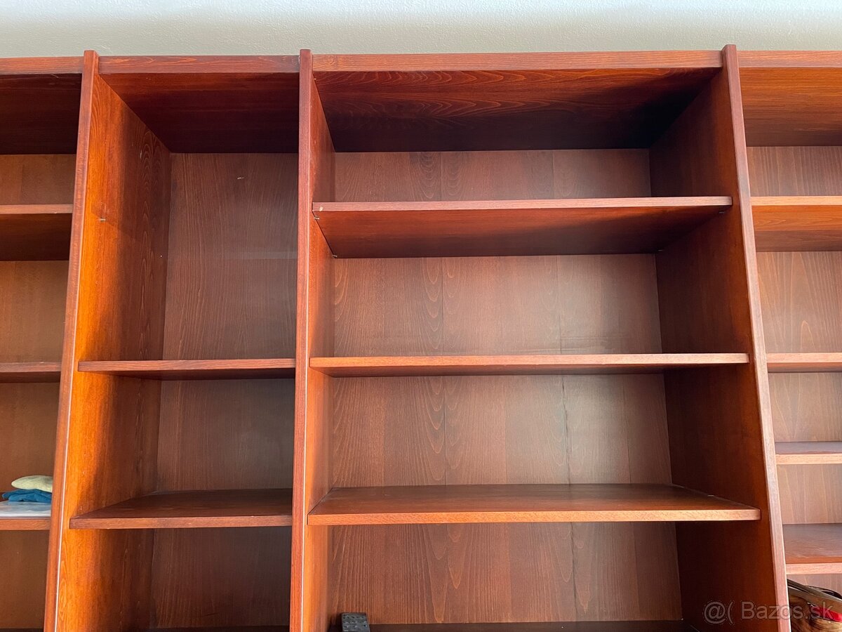 Darujem kvalitnú obývaciu stenu z dreva - 6