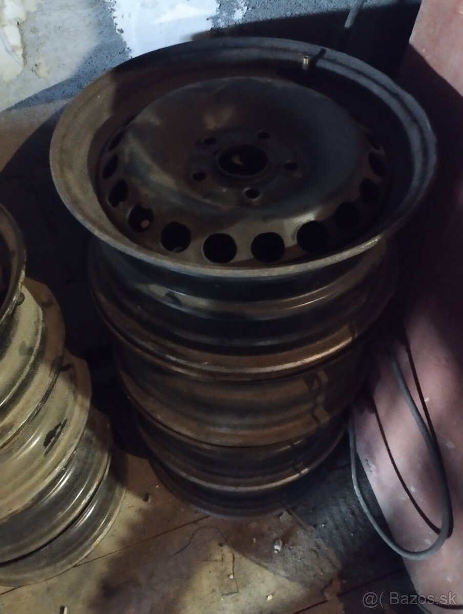 Disky a pneumatiky na viacero áut v texte - 6