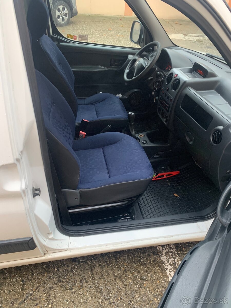 Peugeot Partner - 6
