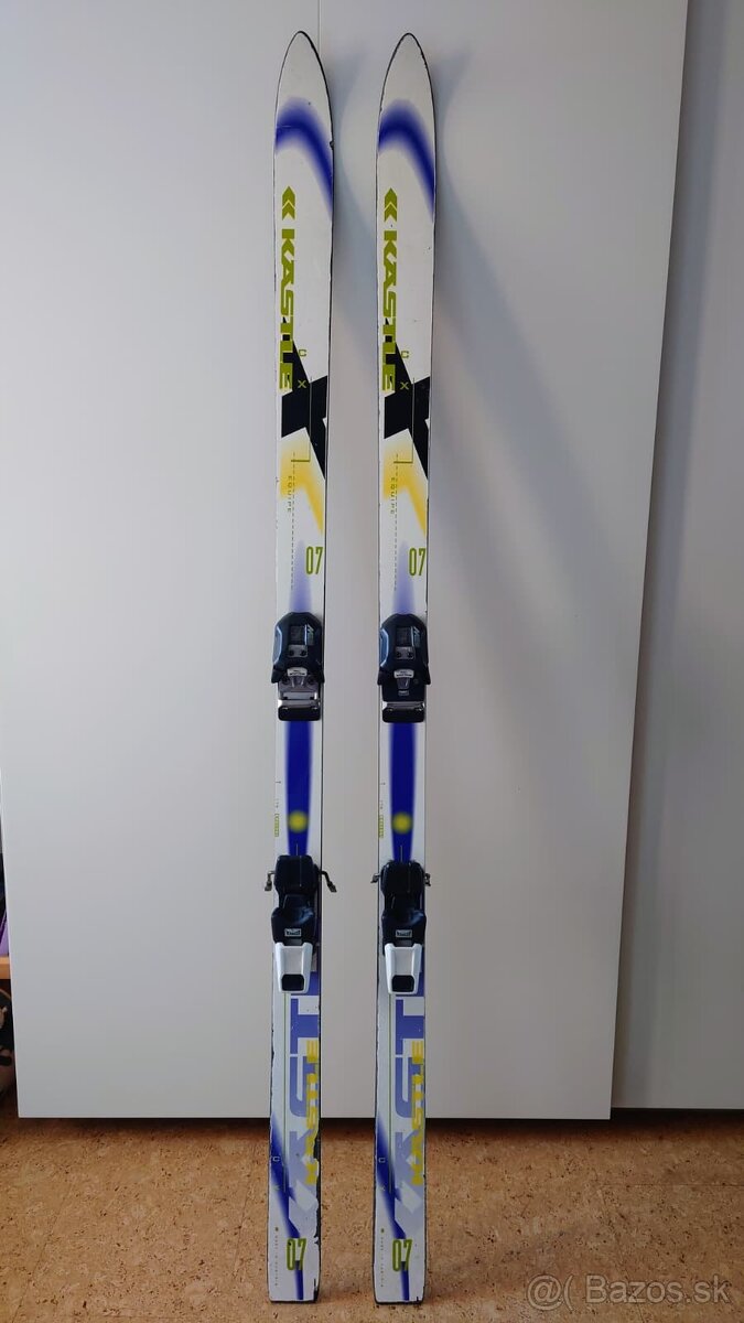predáme zjazdové lyže - 6
