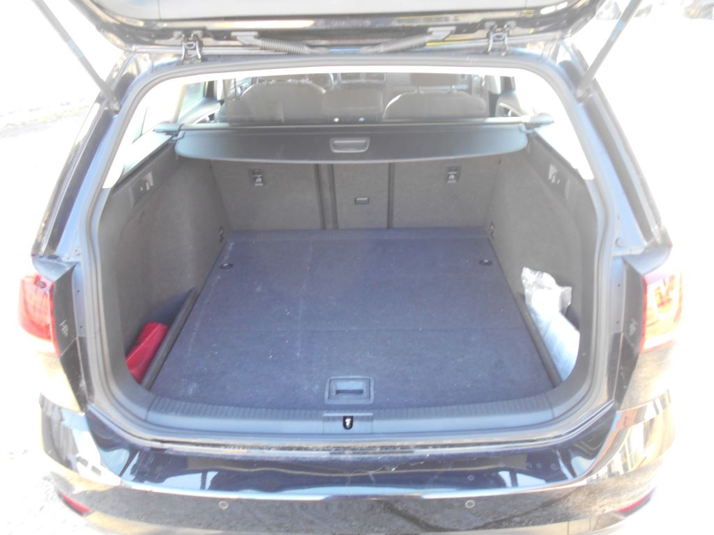 VW GOLF COMBI DSG 1,6 TDI 2018 166000KM - 6