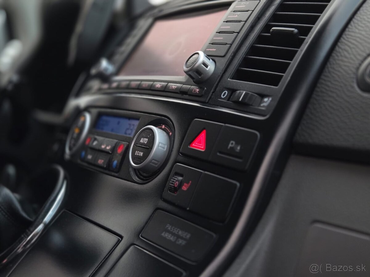 Volkswagen Multivan Highline - 6